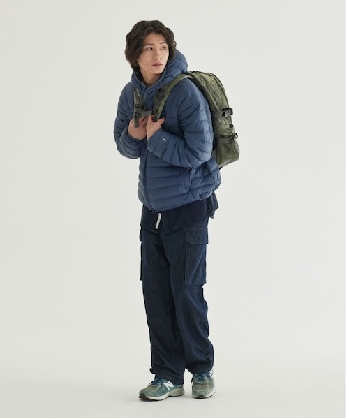 COVERNAT(カバーナット)の「COVERLIGHT PACKABLE HOODIE DOWN(ダウンジャケット/コート・メンズ・ダークブルー/ベージュ系その他/ブラック・X-LARGE/LARGE/MEDIUM/SMALL/XX-LARGE/X-SMALL)」の13枚目の写真