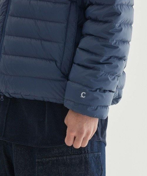 COVERNAT(カバーナット)の「COVERLIGHT PACKABLE HOODIE DOWN(ダウンジャケット/コート・メンズ・ダークブルー/ベージュ系その他/ブラック・X-LARGE/LARGE/MEDIUM/SMALL/XX-LARGE/X-SMALL)」の18枚目の写真