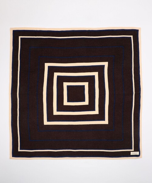 TOMORROWLAND （トゥモローランド）の「TOMORROWLAND SQUARE KNIT ストール（ストール/ショール・レディース・ダークブラウン・FREE）」の3枚目の写真