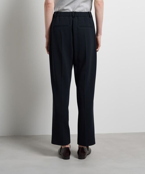 LANVIN en Bleu(ランバンオンブルー)の「トリアセテートテーパードパンツ(その他パンツ・レディース・ネイビー/ブラック・36/38/40)」の8枚目の写真