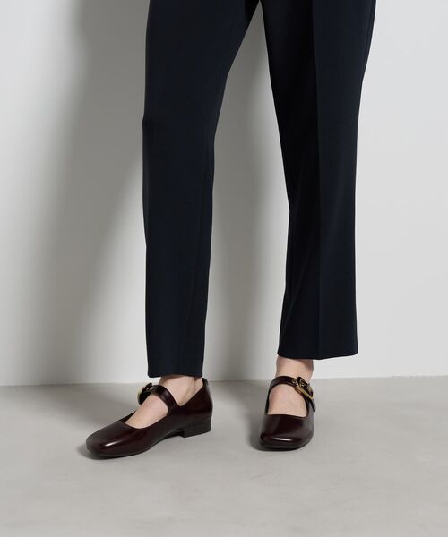 LANVIN en Bleu(ランバンオンブルー)の「トリアセテートテーパードパンツ(その他パンツ・レディース・ネイビー/ブラック・36/38/40)」の10枚目の写真