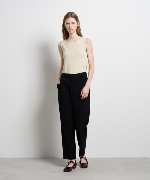 LANVIN en Bleu(ランバンオンブルー)の「トリアセテートテーパードパンツ(その他パンツ・レディース・ネイビー/ブラック・36/38/40)」の11枚目の写真