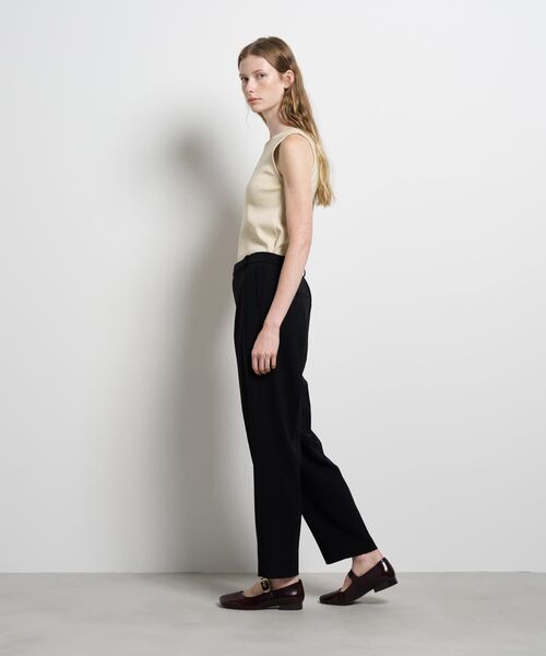 LANVIN en Bleu(ランバンオンブルー)の「トリアセテートテーパードパンツ(その他パンツ・レディース・ネイビー/ブラック・36/38/40)」の12枚目の写真
