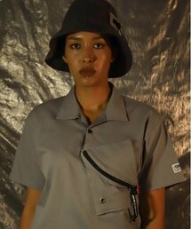 CODE I'M（コードアイエム）の「ユーティリティジッパーポケットルーズフィット半袖カラーTシャツスカイブルー（ポロシャツ）」