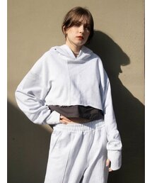 KATRINA K（カトリーナケイ）の「Layered Crop Hoodie - Snow Melange Gray（パーカー）」