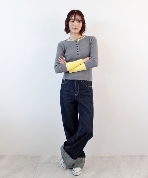ABYS(アビス)の「《26SS 新作》ヘンリーネック配色リブニットトップス(ニット/セーター・レディース・ネイビー/アイボリー/グレー・FREE)」の5枚目の写真