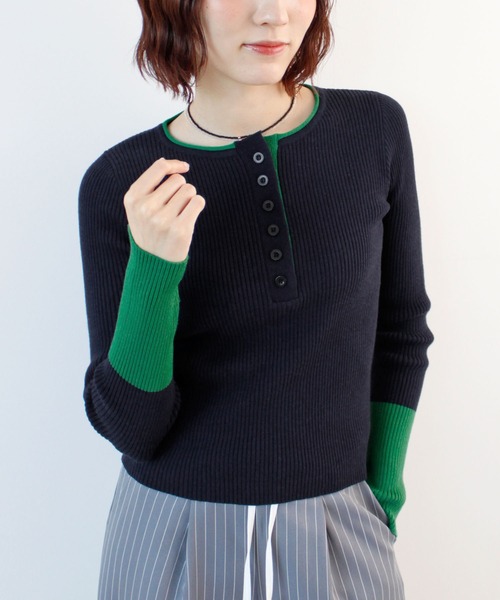 ABYS(アビス)の「《26SS 新作》ヘンリーネック配色リブニットトップス(ニット/セーター・レディース・ネイビー/アイボリー/グレー・FREE)」の20枚目の写真