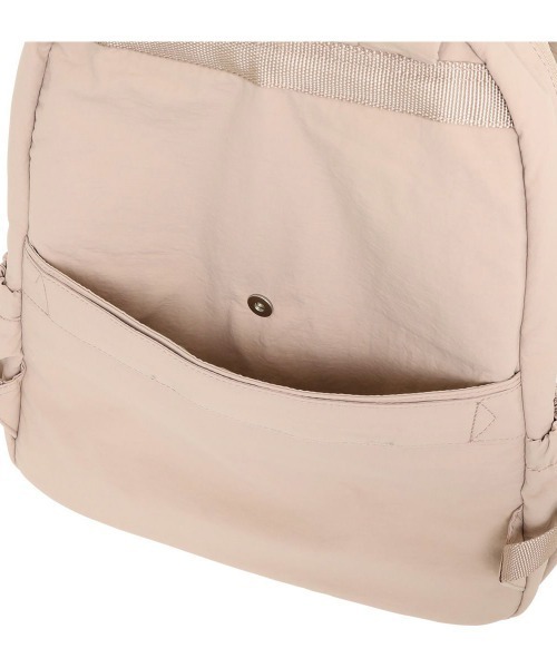 Samsonite Red（サムソナイトレッド）の「【SAMSONITE RED/サムソナイトレッド】 SAC'S BAR別注 PUFFY OVERNIGHTER ROUND BACKPACK（バックパック/リュック・レディース・ブラック/グレイッシュベージュ・FREE）」の10枚目の写真