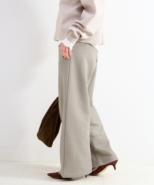 B.C STOCK（ベーセーストック）の「ウォッシャブル / 裏毛ピンタックストレートパンツ（スウェットパンツ・レディース・チャコールグレー/ブラック・SMALL/MEDIUM）」の5枚目の写真