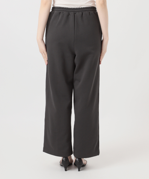 B.C STOCK（ベーセーストック）の「ウォッシャブル / 裏毛ピンタックストレートパンツ（スウェットパンツ・レディース・チャコールグレー/ブラック・SMALL/MEDIUM）」の9枚目の写真