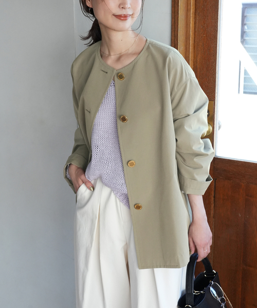 Traditional Weatherwear（トラディショナルウェザーウェア）の「TRADITIONAL WEATHERWEAR SLOBE別注 LINTON N/C SHORT（ノーカラーコート・レディース・カーキ・34/32）」の5枚目の写真