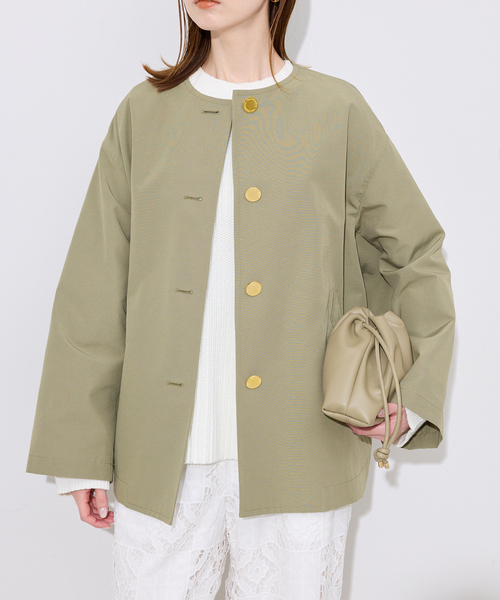 Traditional Weatherwear（トラディショナルウェザーウェア）の「TRADITIONAL WEATHERWEAR SLOBE別注 LINTON N/C SHORT（ノーカラーコート・レディース・カーキ・34/32）」の11枚目の写真