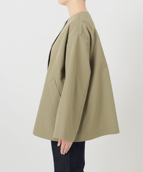 Traditional Weatherwear（トラディショナルウェザーウェア）の「TRADITIONAL WEATHERWEAR SLOBE別注 LINTON N/C SHORT（ノーカラーコート・レディース・カーキ・34/32）」の20枚目の写真