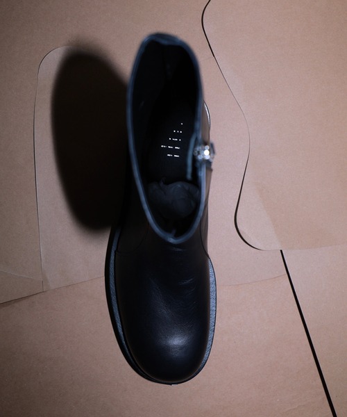 OUAT（オーユーエーティー）の「ASTRO ZIP BOOTS（ブーツ・メンズ・ブラック・3/4）」の4枚目の写真