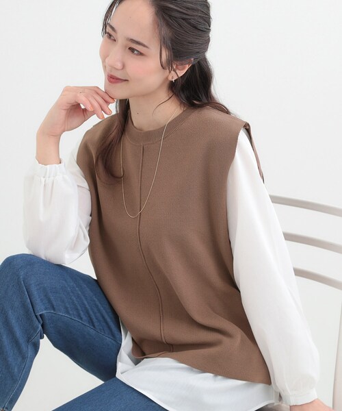 SHOO・LA・RUE(シューラルー)の「【洗濯機可/2点セット/S-LL】着回し自在 きれい見え ニットベスト+ブラウス(ニット/セーター・レディース・ダークブラウン・03/02/01/04)」の1枚目の写真