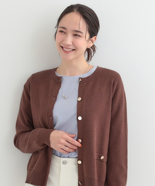 SHOO・LA・RUE(シューラルー)の「【洗濯機可/2点セット/S-LL】着回し自在 きれい見え ニットベスト+ブラウス(ニット/セーター・レディース・ダークブラウン・03/02/01/04)」の10枚目の写真