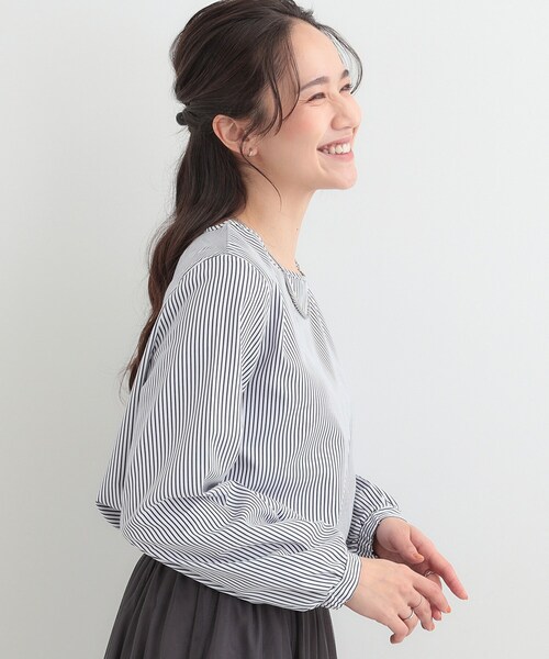 SHOO・LA・RUE(シューラルー)の「【洗濯機可/2点セット/S-LL】着回し自在 きれい見え ニットベスト+ブラウス(ニット/セーター・レディース・ダークブラウン・03/02/01/04)」の15枚目の写真