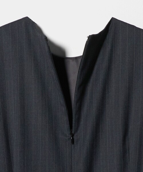 H　BEAUTY&YOUTH UNITED ARROWS（エイチビューティーアンドユースユナイテッドアローズ）の「＜H＞TW ノースリーブドレス（ワンピース・レディース・ダークグレー/ブラック・S/M）」の4枚目の写真