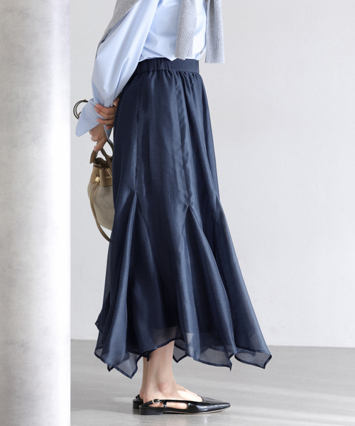 La TOTALITE（ラトータリテ）の「【洗える】シアーランダムヘムスカート（スカート・レディース・ネイビー/バーガンディー/イエロー・38/36）」の7枚目の写真