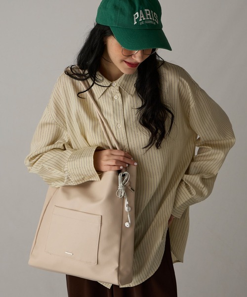BONLECILL Marche(ボンルシールマルシェ)の「【BONLECILL Marche】《A4収納》ナローハンドルトートバッグ(トートバッグ・レディース・ブラック/グレー/アイボリー・FREE)」の11枚目の写真