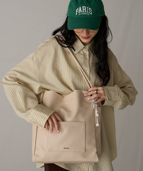 BONLECILL Marche(ボンルシールマルシェ)の「【BONLECILL Marche】《A4収納》ナローハンドルトートバッグ(トートバッグ・レディース・ブラック/グレー/アイボリー・FREE)」の12枚目の写真