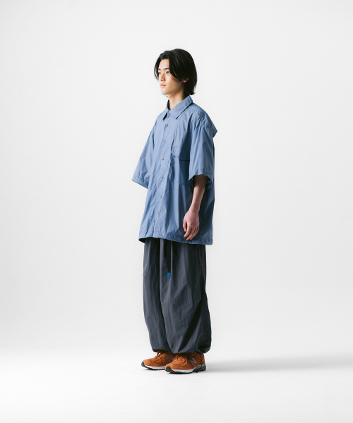 ANGLAN(アングラン)の「Nylon Tuck Belt String Balloon Pants - Grey(スウェットパンツ・メンズ・その他・ONE SIZE)」の5枚目の写真