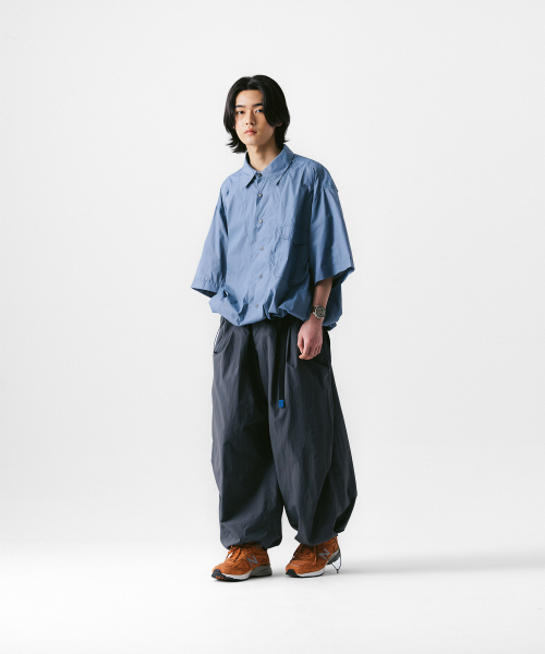 ANGLAN(アングラン)の「Nylon Tuck Belt String Balloon Pants - Grey(スウェットパンツ・メンズ・その他・ONE SIZE)」の8枚目の写真