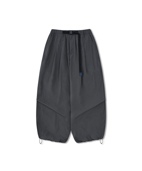 ANGLAN(アングラン)の「Nylon Tuck Belt String Balloon Pants - Grey(スウェットパンツ・メンズ・その他・ONE SIZE)」の9枚目の写真