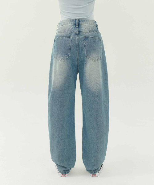 ACSHI(アクシ)の「ルーズウォッシュドバルーンフィットワイドデニムパンツユニセックス(古着ブルー)(デニムパンツ・レディース・その他・XXL/XS/S/M/L/XL)」の7枚目の写真