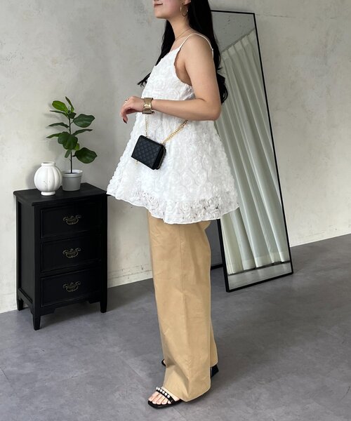 prose verse（プロズヴェール）の「3DフラワーVネックビスチェ（キャミソール・レディース・ブラック/オフホワイト・LARGE/MEDIUM）」の21枚目の写真