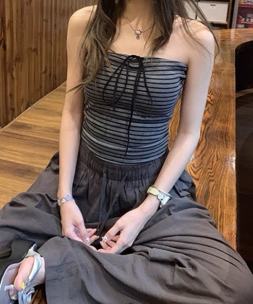 SHEPP（シープ）の「【26年春夏新作】カップ付きボーダー柄ストラップリボンビスチェ（チューブトップ・レディース・ホワイト/ブラウン/ブラック/グレー・F）」の10枚目の写真