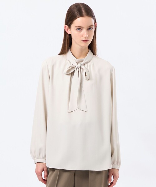 MACKINTOSH PHILOSOPHY（ﾏｯｷﾝﾄｯｼｭ ﾌｨﾛｿﾌｨｰ）の「【LEE4月号/蛯原友里さん着用】アムンゼンボウタイブラウス（シャツ/ブラウス・レディース・ベージュ/ホワイト系その他/グレー系その他・38）」の3枚目の写真