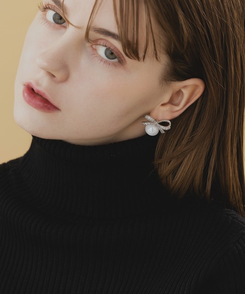 LA MUe(ラミュー)の「【LA MUe】ニッケルフリー リボン×パール ピアス(ピアス(両耳用)・レディース・シルバー/ゴールド・FREE)」の11枚目の写真