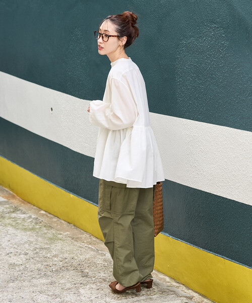 FREAK'S STORE(フリークスストア)の「限定展開 シアー ボイル フロント ボタン ギャザー ブラウス(シャツ/ブラウス・レディース・ブラウン/イエロー/オフホワイト/ブラック/ブルーグリーン/ライトブルー・フリ-)」の11枚目の写真