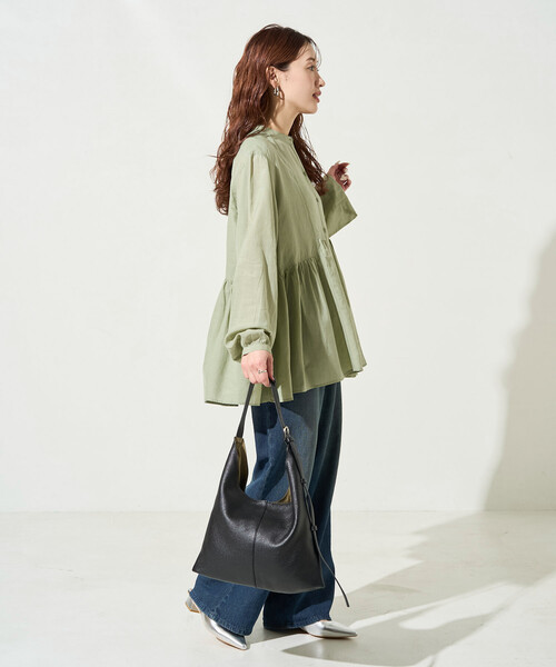 FREAK'S STORE(フリークスストア)の「限定展開 シアー ボイル フロント ボタン ギャザー ブラウス(シャツ/ブラウス・レディース・ブラウン/イエロー/オフホワイト/ブラック/ブルーグリーン/ライトブルー・フリ-)」の21枚目の写真