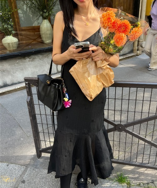 FREE STYLISTS（フリー スタイリスト）の「YUGA_YGMC 3D Embroidered Camisole Dress（ワンピース・レディース・オフホワイト/ブラック・FREE）」の9枚目の写真
