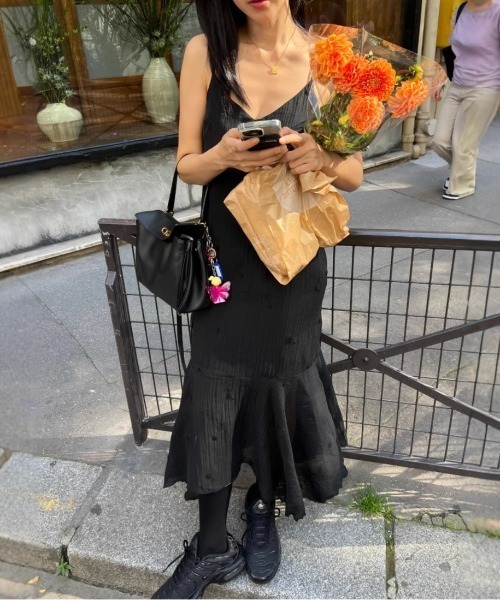FREE STYLISTS（フリー スタイリスト）の「YUGA_YGMC 3D Embroidered Camisole Dress（ワンピース・レディース・オフホワイト/ブラック・FREE）」の12枚目の写真