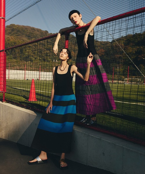 OMMO(オーエムエムオー)の「BODER KNIT SQUARE TANK OP(ワンピース・レディース・ホワイト/ピンク/ターコイズブルー・36/38)」の3枚目の写真