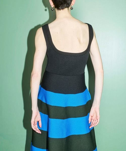 OMMO(オーエムエムオー)の「BODER KNIT SQUARE TANK OP(ワンピース・レディース・ホワイト/ピンク/ターコイズブルー・36/38)」の11枚目の写真