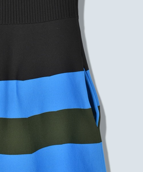 OMMO(オーエムエムオー)の「BODER KNIT SQUARE TANK OP(ワンピース・レディース・ホワイト/ピンク/ターコイズブルー・36/38)」の15枚目の写真