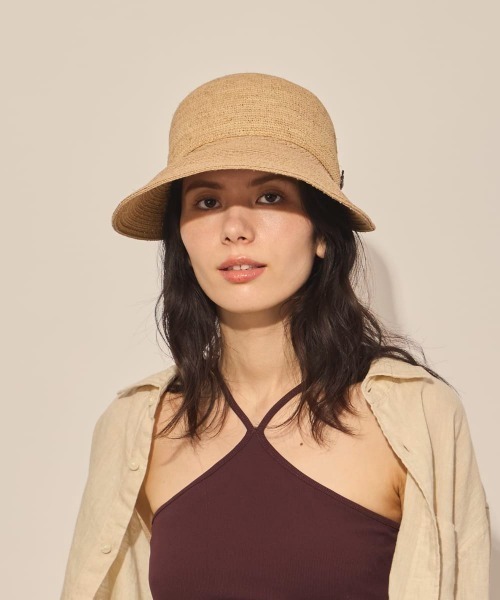 arth（アース）の「arth  Raffia Wide Visor Cap / アース（キャップ・レディース・ナチュラル・M/57.5cm）」の15枚目の写真