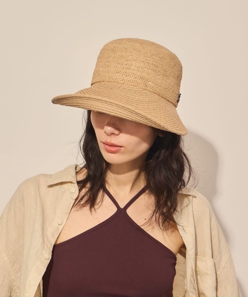 arth（アース）の「arth  Raffia Wide Visor Cap / アース（キャップ・レディース・ナチュラル・M/57.5cm）」の18枚目の写真