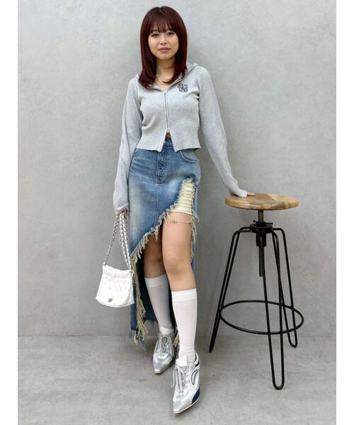 EVRIS（エヴリス）の「ワンポイントジップアップニットフーディー（ニット/セーター・レディース・ブラック/グレー/ブルー・FREE）」の16枚目の写真