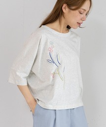 POU DOU DOU | ダンシングフラワー刺繍ドルマントップス(Tシャツ/カットソー)
