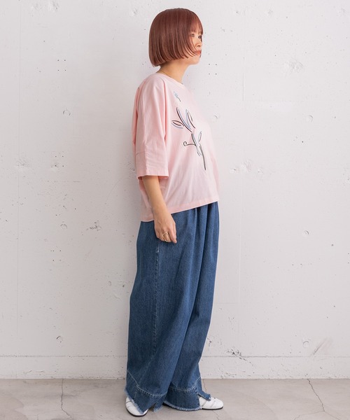 POU DOU DOU（プードゥドゥ）の「ダンシングフラワー刺繍ドルマントップス（Tシャツ/カットソー・レディース・オートミール/ピンク/ブラック・3）」の10枚目の写真