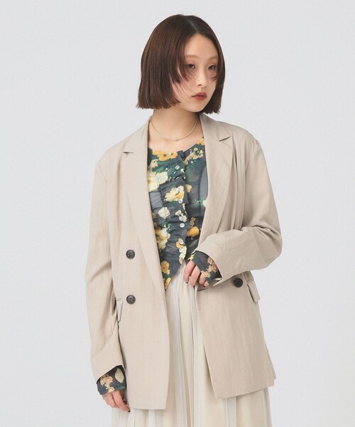 Ray BEAMS(レイビームス)の「【7/31再値下げ】ソフトクリンクル 4ボタン ダブル ジャケット | 新生活・通勤・通学・オフィスカジュアル・オンオフ兼用・好印象コーデ(テーラードジャケット・レディース・ブラック/ベージュ・1/0)」の10枚目の写真