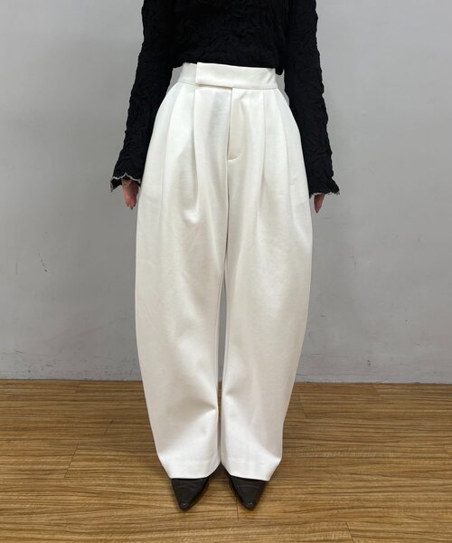 CAPRICIEUX LE'MAGE（カプリシューレマージュ）の「ダンボールカーブパンツ（その他パンツ・レディース・グレー/オフホワイト・36/38）」の10枚目の写真