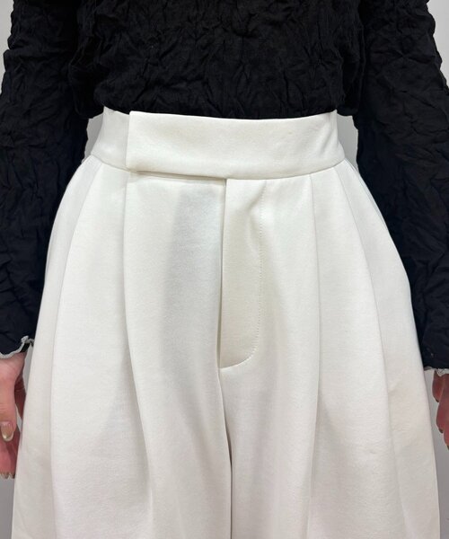 CAPRICIEUX LE'MAGE（カプリシューレマージュ）の「ダンボールカーブパンツ（その他パンツ・レディース・グレー/オフホワイト・36/38）」の6枚目の写真