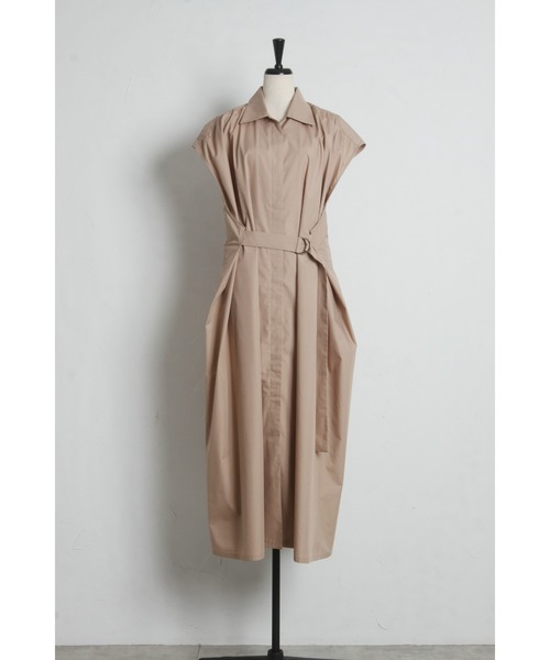 ARVELLIA(アルベリア)の「TUCK BELT SHIRT DRESS(ワンピース・レディース・ベージュ/ネイビー・M)」の17枚目の写真