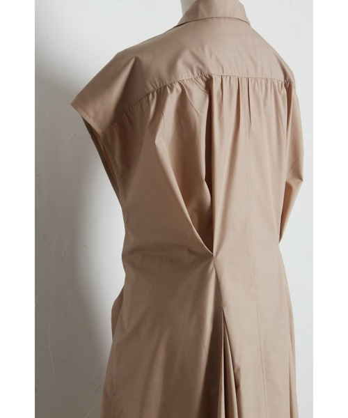 ARVELLIA(アルベリア)の「TUCK BELT SHIRT DRESS(ワンピース・レディース・ベージュ/ネイビー・M)」の20枚目の写真